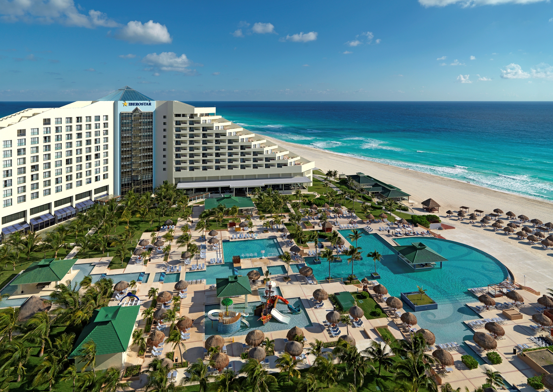 Wed like a Star at IBEROSTAR Cancun | GOGO Vacations Blog