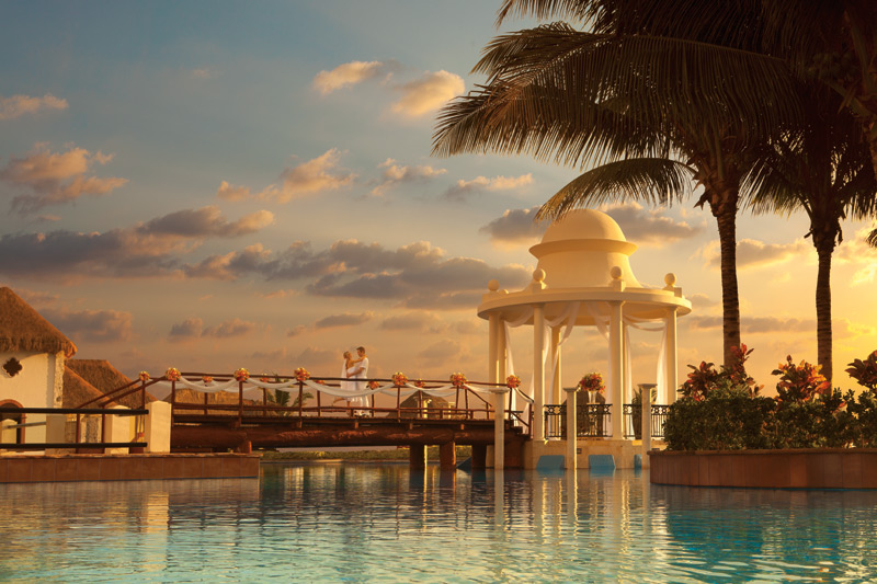 Now Sapphire AM Resorts Riviera Maya Cancun