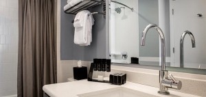 Melia Orlando Suites Hotel bathroom