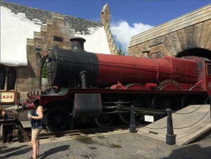 Hogwarts_Express