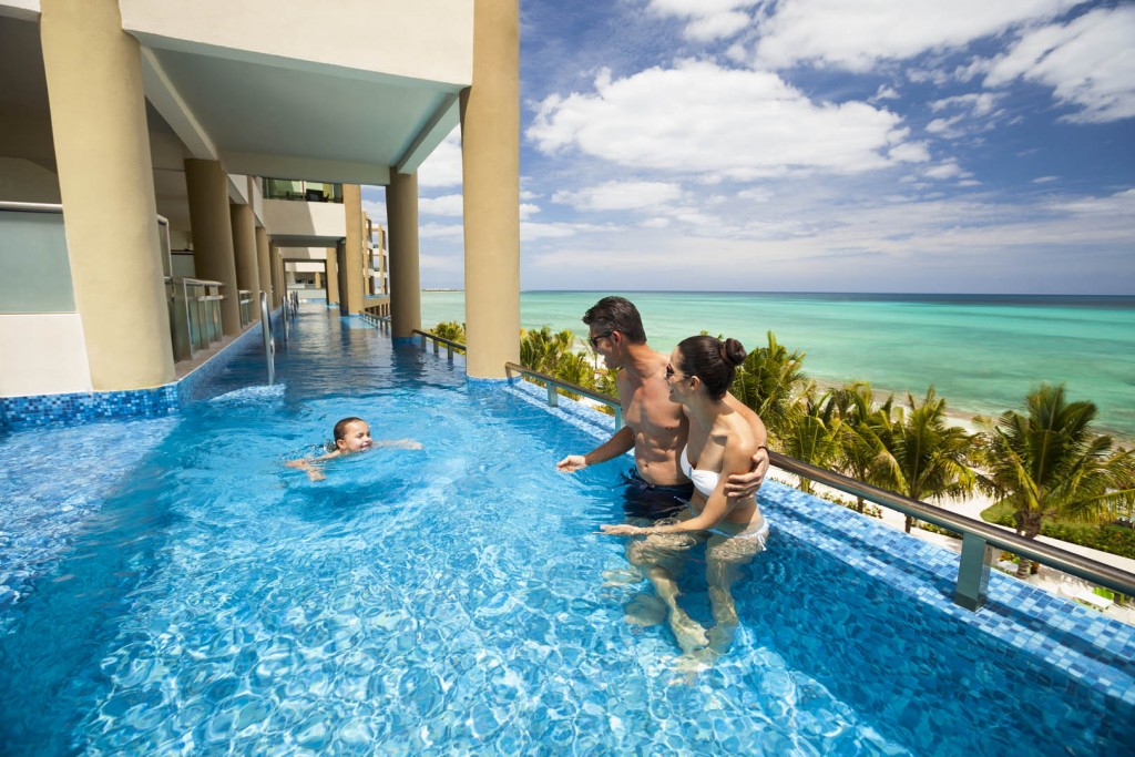 Infinity Suite Family Swim-Up  Generations Riviera Maya